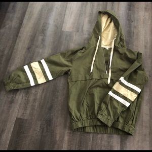 POL light pullover jacket